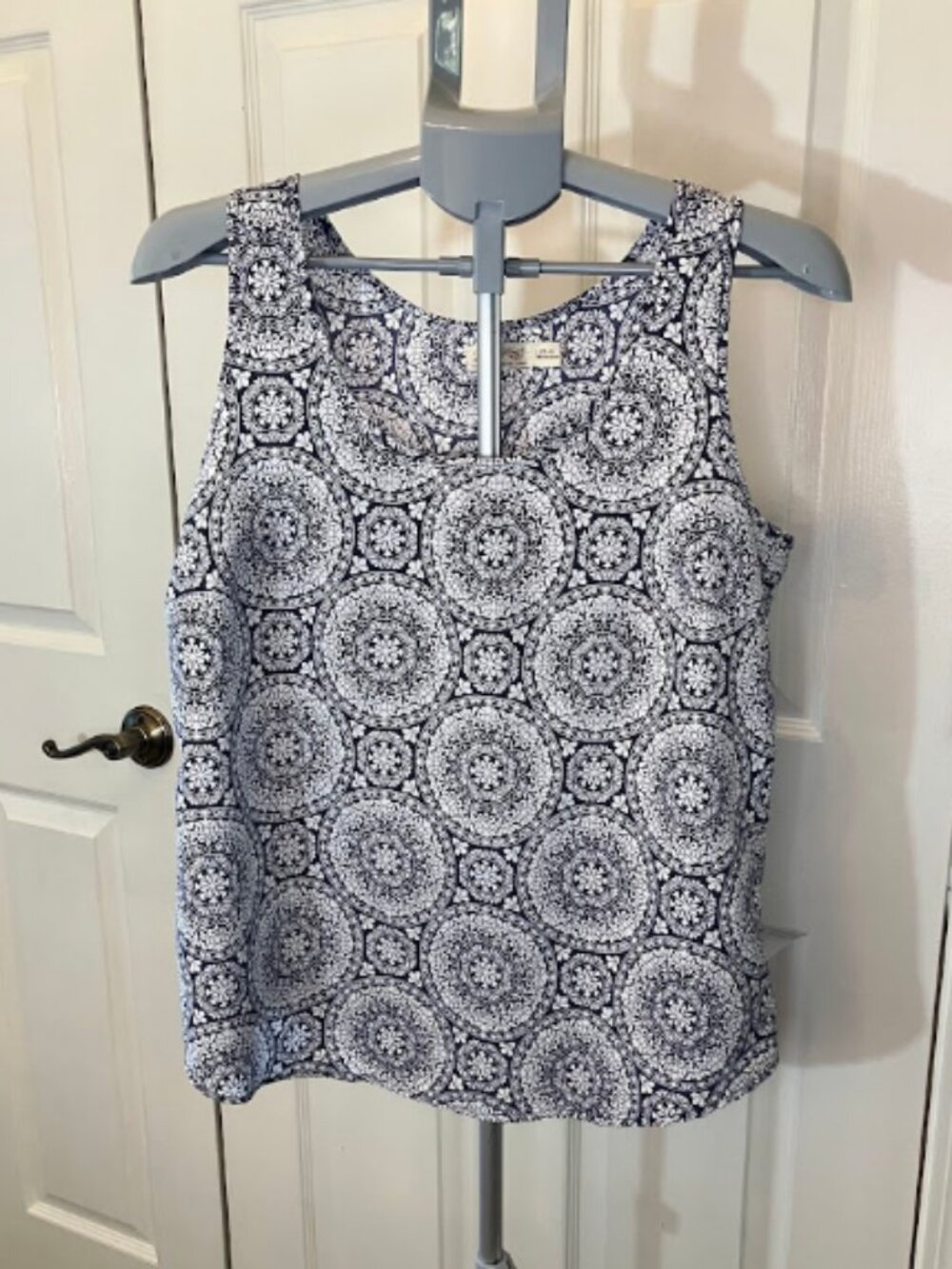 Blue & White Medallion Print Sleeveless Blouse Tank Top